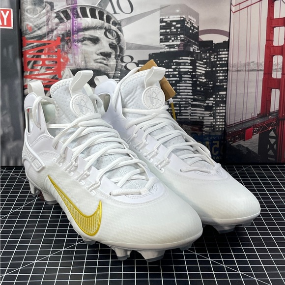 Nike Men's Sz 11.5 Huarache 9 Elite LAX Lacrosse Cleats White/Gold FD0088-100 - Picture 3 of 9